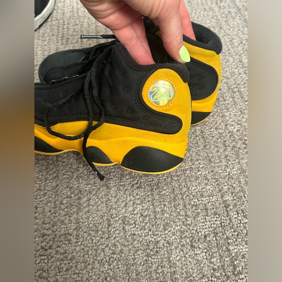 Nike Jordan’s Size 2. Used but in great condition. - Picture 2 of 4